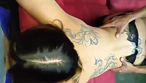 Haciendo cornudo, ¿te gusta verme con otro? Mi esposo no lo aguanta