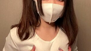 귀여운 새 헤어스타일 해봤어, 나 자위하는 거 볼래?