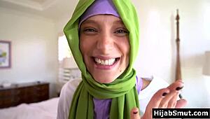 Муслиманка девојко, реци ми како си изгубила невиност са другарем из разреда!