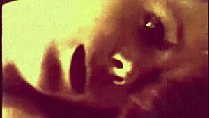 Vintage tabu zmiešaný sex s tmavou lantern London