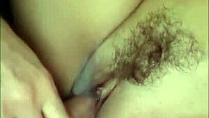 Ménage selvagem com amiga loira