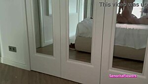 Foda depois do dia na praia com milf amadora cavalgando cubana no hotel!