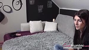 湿润熟女奶奶被假阳具硬核猛干