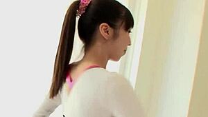 Flexible Japanese Gymnast Toys Cunt While Dancing