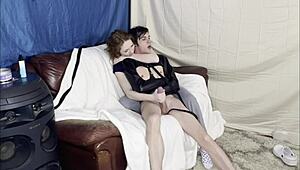 Mestra Femdom entrega ação intensa de handjob hardcore