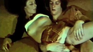 Incontro taboo vintage a Londra, peloso e oscuro