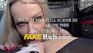 מרגיש פרוע עם בלונדינית עם ציצים גדולים במונית שלי