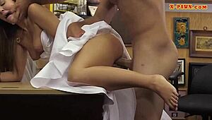 Wow! Panna młoda w sukni przejechana przez faceta z lombardu!