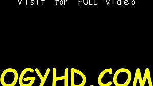 Tatlı genç 18+ güzellik ıslak karşılaşmada yaşlı adam tarafından yalanıyor