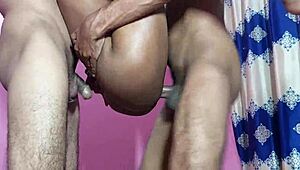 Tiukka bikinit step-sis kuudessa kotivideossa kahden pojan kanssa