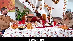 FamFap - พี่สาวแท้ๆ แดง อาเรียตตา แอดัมส์ และเชอร์รี่ เฟย์ แชร์หนุ่มสำหรับเย็ดก้นหลังอาหารขอบคุณพระเจ้า ความประหลาดใจครีมพายห้าม!
