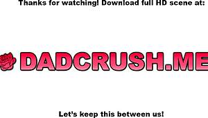 该死，看短发18+少女Cadey Mercury硬吃那怪物鸡巴！天哪，多猛的操！