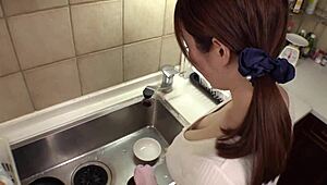 美人メイドが家事派遣で無情に突かれ強制中出しされる自宅パート1