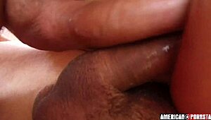 สาววัยรุ่นรับสองควยดำใหญ่ในทางก้นคู่