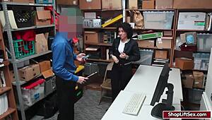 Maya pega e fode com o pauzão do LP