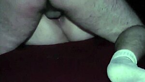 Oye, ¿quieres ver follar de verdad en fiesta americana pervertida con mamada, follar coño y anal? Es mejor que Tinder