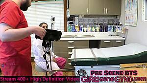 aria nicoles har en vill fotfetisj!