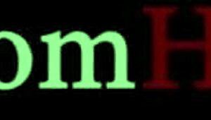 Nadržená milfka Carmen Valentina je otrokyní v nevěrným fantasy