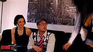 Hei, Bisa Gak Kamu Hadapi Dua Cewek Latina Liar Ngewe Cowok Polos Bareng?