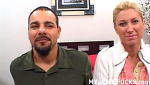 Chci, aby mě manžel viděl šukat s mužským pornohercem, víš?