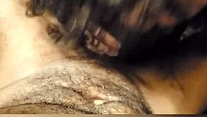 Latina kon niet stoppen met zuigen aan die monster lul in de hotelkamer 😍