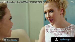 Mia Malkova Δακτυλίζει Σκληρά τον Συνάδελφό της στο Δωμάτιο Αλλαγής