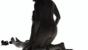 สการ์เล็ต โจฮันสันเปลือยทั้งหมดในหนังสกินด้วยนม ก้น หีโชว์ เซนเปลือยช็อกด้วยการเปิดเผยดิบ