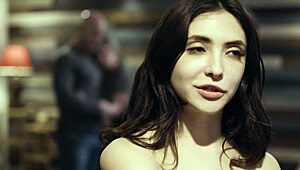 Hey, Jane Wilde ve Dee Williams ile çılgın bir üçlü sikiş yaşıyoruz