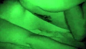 กล้องซ่อนจับสาวลูกค้าโดนเย็ดแรงด้วยความต้องการรุนแรงและเสร็จในปาก