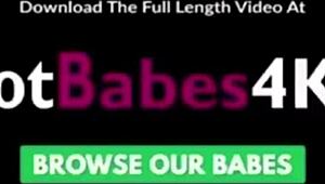 Krystal Boyd enfiando na buceta apertada e gozando forte!