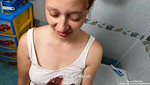 שליטה בבת חורגת חרמנית מוצצת זין לאב חורג תמורת כסף. אוהבים את הוייב הזה! 😈