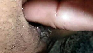 Follar intenso de coño matutino antes del examen escolar en primer plano