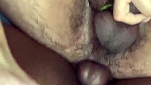 Eu engoli pau preto enorme na garganta e depois no cu