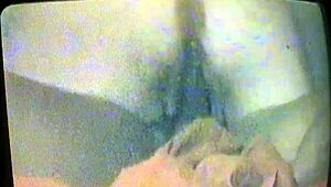 Gorda CL monta polla en primer video casero interracial de cerca