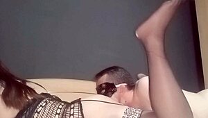 Madrastra Anhela la Polla Enorme de su Hijo Diariamente