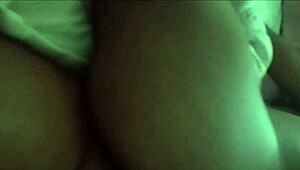 ของเล่นกระต่ายทำให้ฉันเป็นคักโค้ลด์ด้วยการแสดงป่าเถื่อนของเธอ