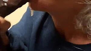 يا صديقي، هل تريد حقاً مص قضيبي أم ماذا؟