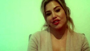 Pernah Mikir Gimana Caitlin Bell, Teman Terburukmu, Makin Dalam di Season 4?