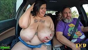 أكثر BBW مطلوبة في البرازيل تعرض بزازها الضخمة