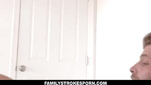 الفتاة الكونية هانا هايس تقدم مص رهيب في مشهد ملحمي