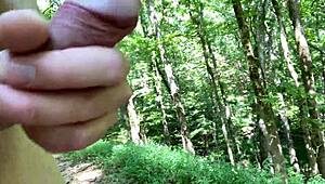 哇，两连发，滴着精液，狂野高潮不停！