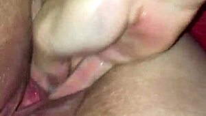 丈夫硬核拳交老婆直到喷水高潮