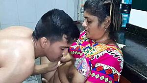 想在厨房操我辣妹拉丁继母吗？