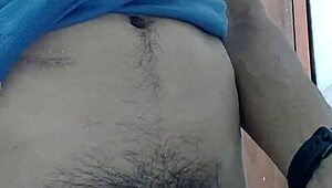 前女友让我超 horny，我忍不住猛射