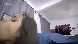 拉丁实习生，在办公室里承受肛交猛干！