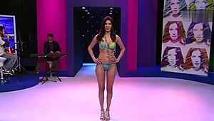 うわっ！パトリシア・リモンジェのセクシーなランジェリーショーがエロすぎて大暴走！