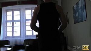 Hunt4k Erkek Arkadaş Takı Alamıyor Ama Kız Yabancı İle Seks Ticareti Yaptı.