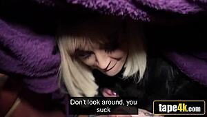 入れ墨のユーロブロンドが貧乏な彼氏を寝取って現金