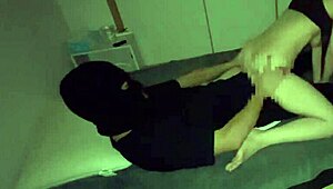 MILF japonesa amadora em beijo de língua e 69 guloso