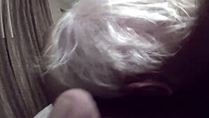 饥渴老家伙大吃黑屁股和鸡巴